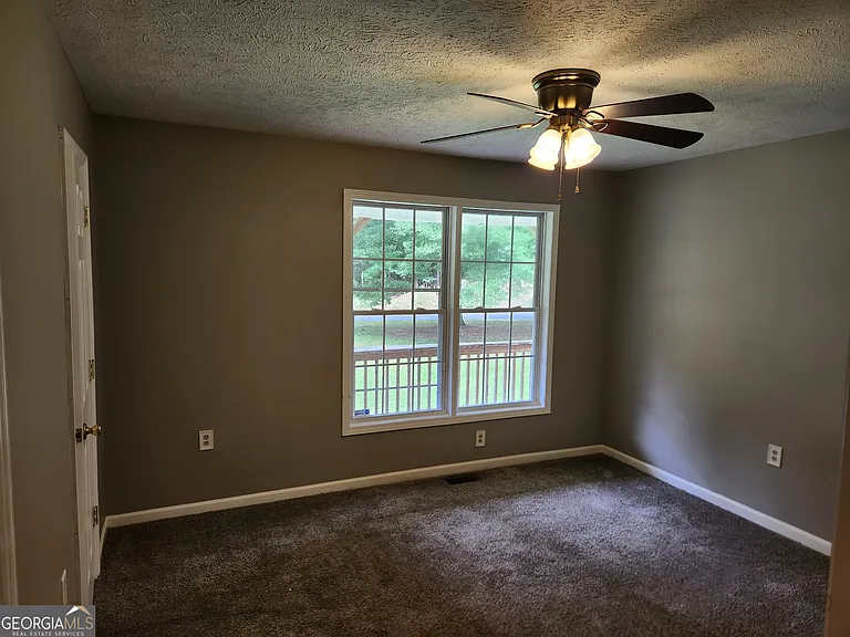 1077 Moran Lake Rd NE — Photo 14