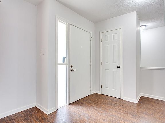3rd image of 8701 Olde Colony Trl APT 53