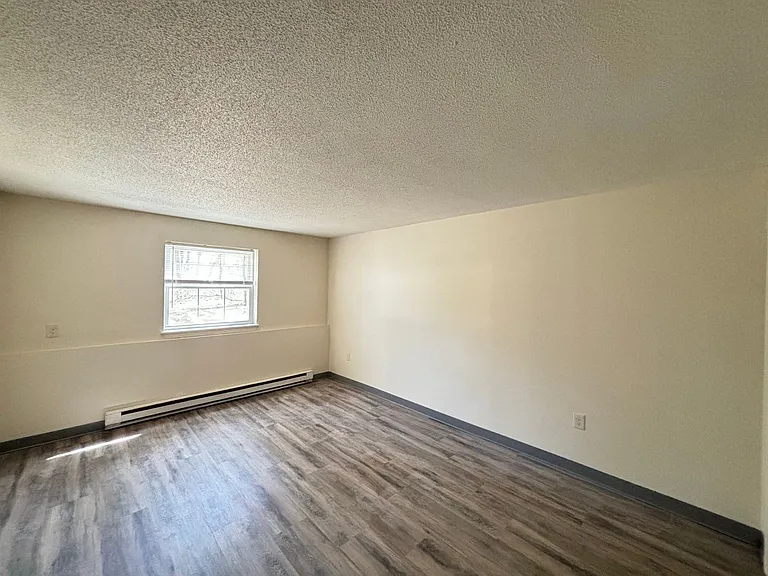 185 Loudon Rd #6 — Photo 3