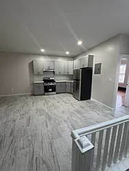 636 Crescent Street, #3