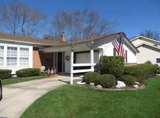 164 Brentwood Dr, Mount Laurel, NJ 08054