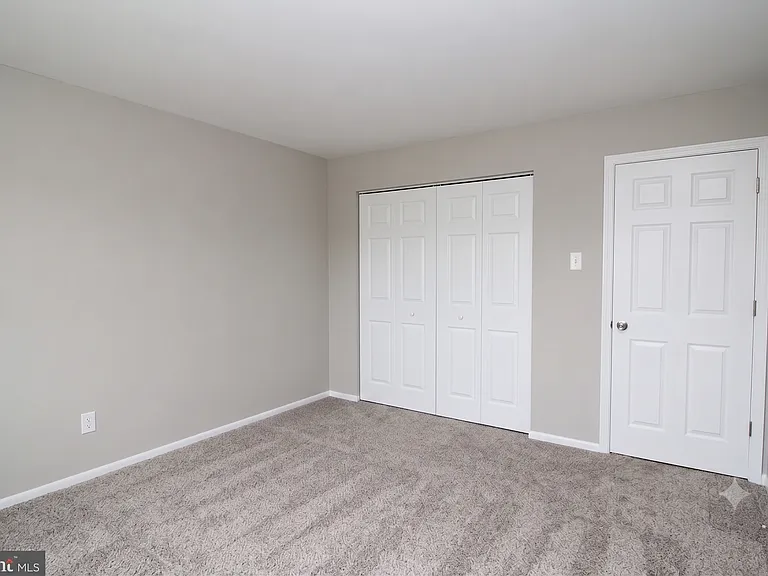7 Rockford Rd #D16 — Photo 7