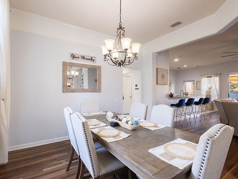 2024 Heartland Cir — Photo 9