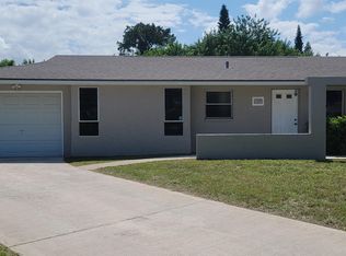1502 SE Hearne Ct, Port Saint Lucie, FL 34952