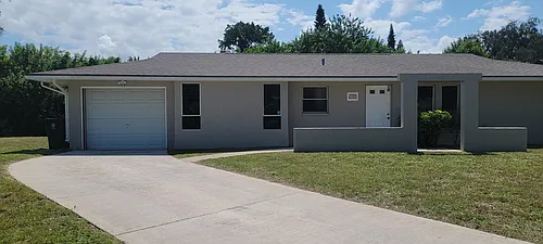 1502 SE Hearne Ct Photo 1