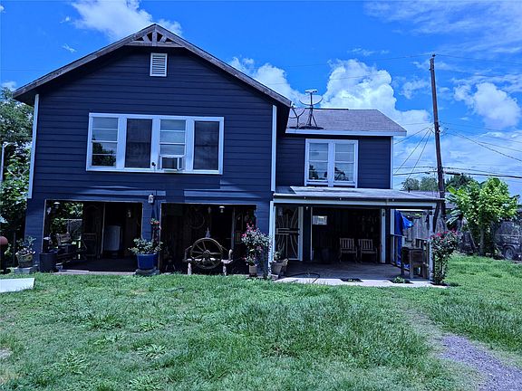 2nd image of 2413 Lynnfield St