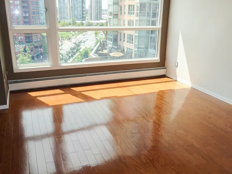 283 Davie St #1005 — Photo 11