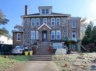 540 Studio Rd, Ridgefield, NJ 07657