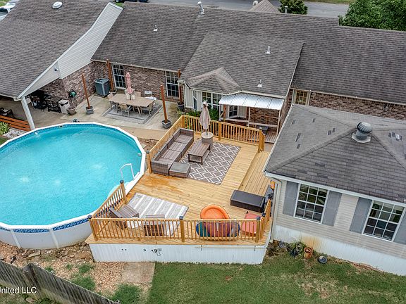 5th image of 2641 Susie Ln