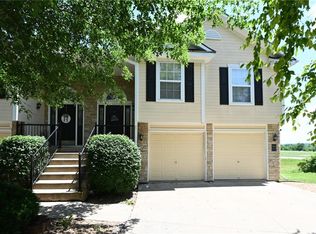 1215 NW Ashley Ln, Grain Valley, MO 64029