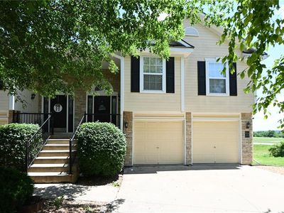 1215 NW Ashley Ln, Grain Valley, MO, 64029