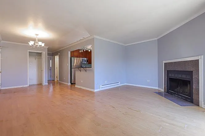 2 bed, 850 sqft, $1,700 — Photo 3