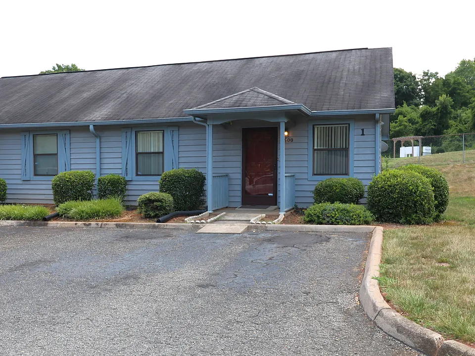 1600 Windsong Ct