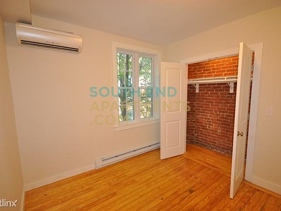 1480964511-659-mass-ave-5