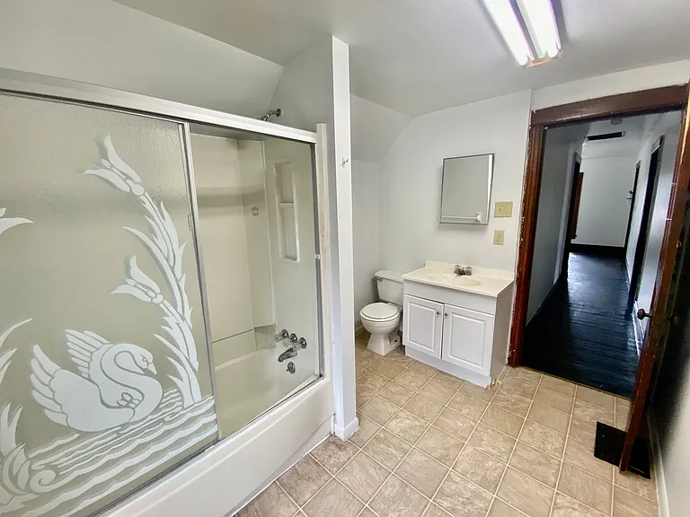 508 N Congress St — Photo 3