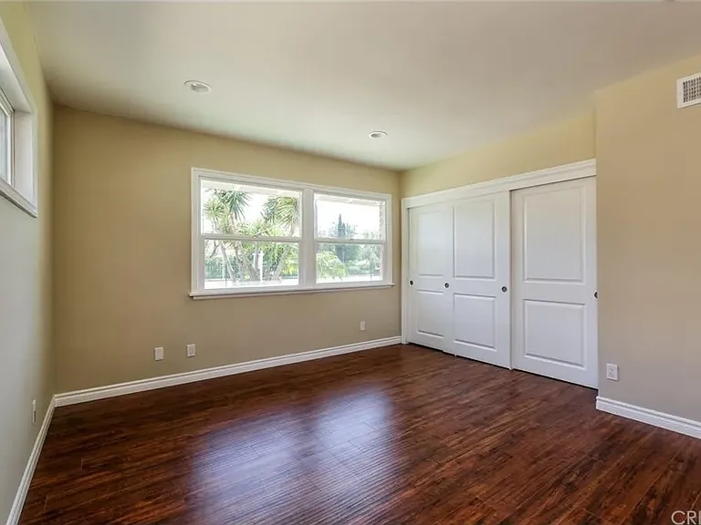 15521 Plummer St — Photo 19