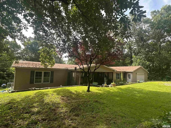 2 Carlock Rd, Murphysboro, IL 62966