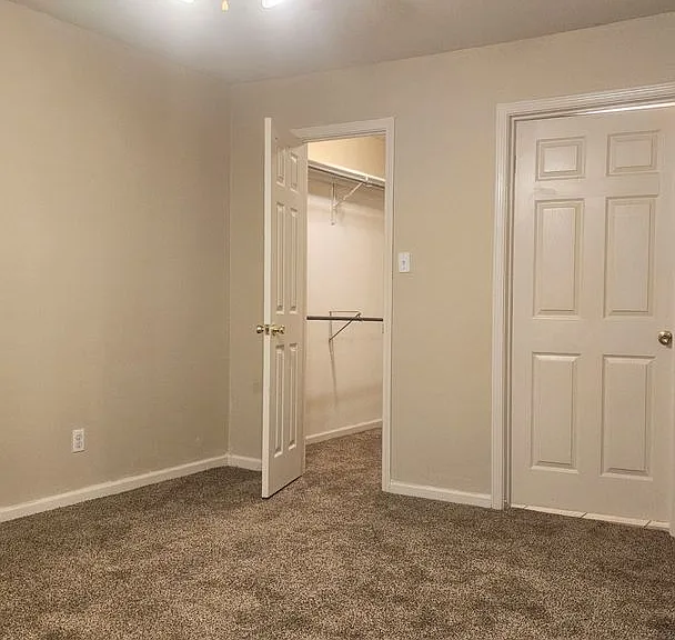 5555 Springvale Rd — Photo 20