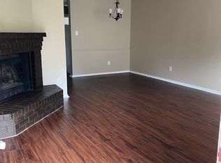 3031 W Sycamore Cir #3031, Euless, TX 76040