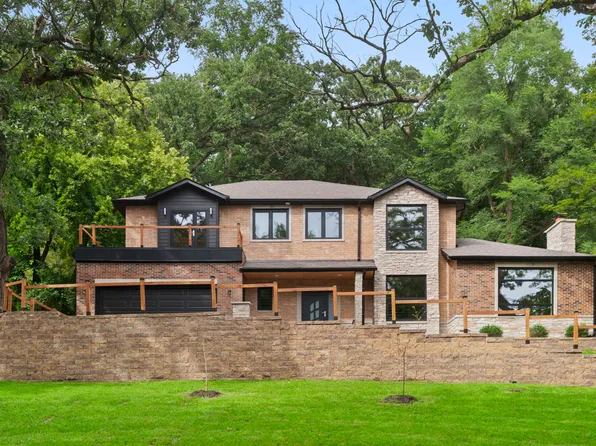 615 Harper Dr, Algonquin, IL 60102