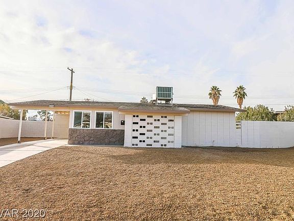 2nd image of 2267 Palma Vista Ave