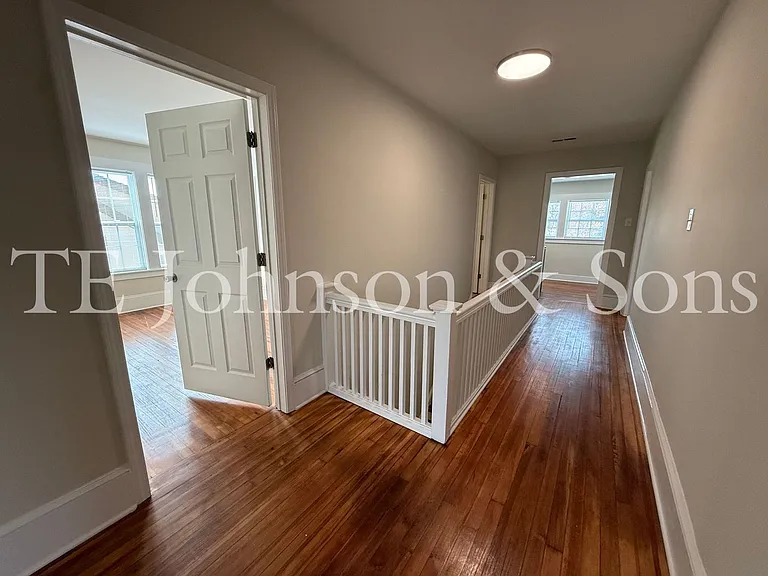 2106 S Main St #3 — Photo 13