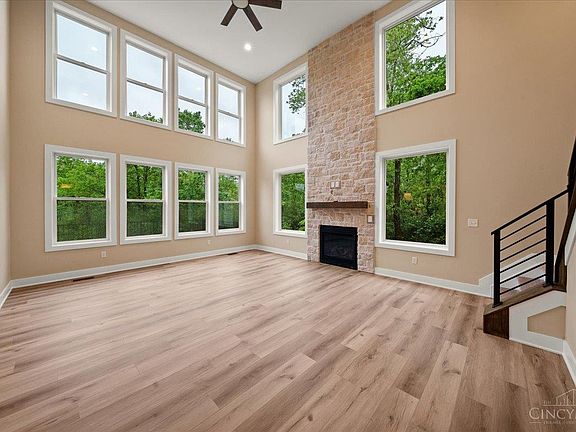 5th image of 2121 Clough Chase Dr