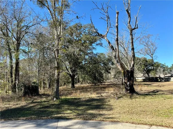 212 Belle Grove Ct, Pearl River, LA 70452