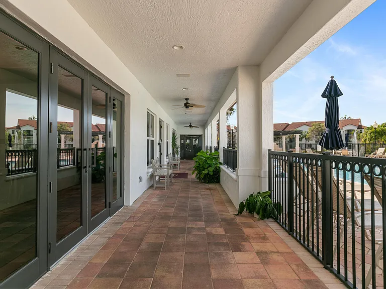 813 Villa Cir — Photo 19