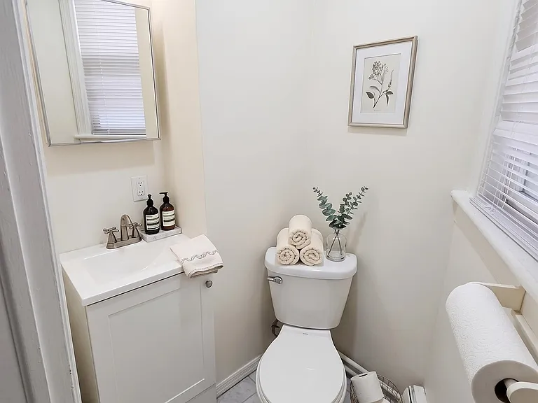 13 Columbia Ave #5 — Photo 5