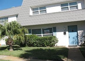 1st image of 423 Dove Ln
