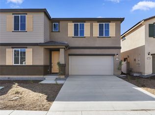 19557 Hanging Rock Rd, Lake Elsinore, CA 92532