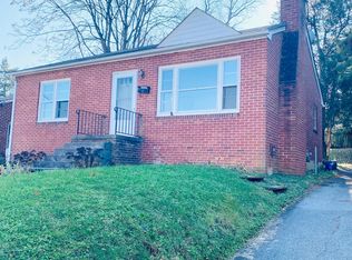513 W Cork St, Winchester, VA 22601