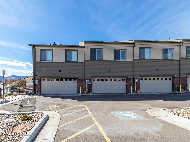 10125 Morrison Rd — Photo 30