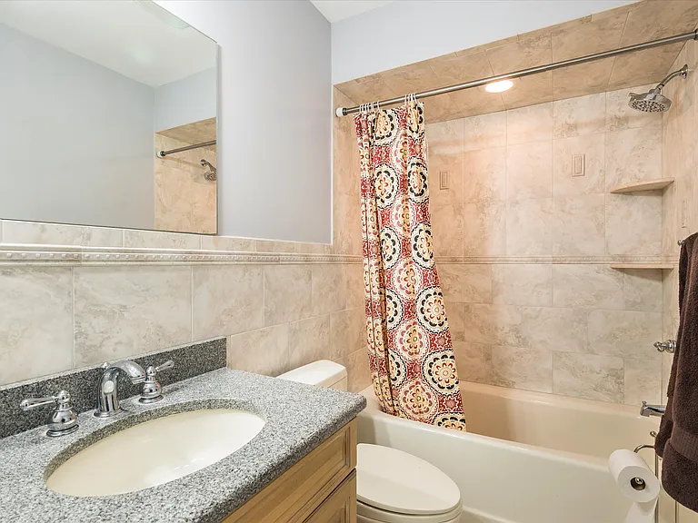 16 Norwood Ave — Photo 13