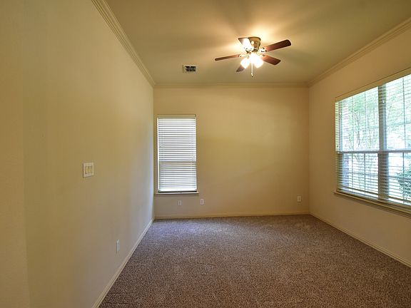 5th image of 14857 Holly Leaf Dr