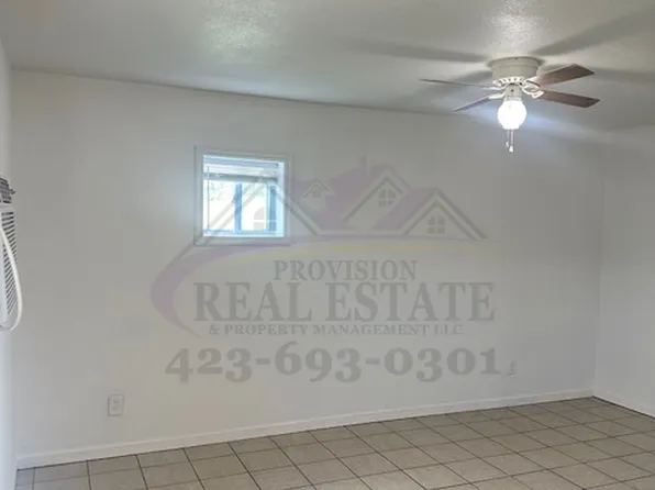 1 bed, 1.0 bath, $850, 129 County Road 102 #4, Athens, TN 37303