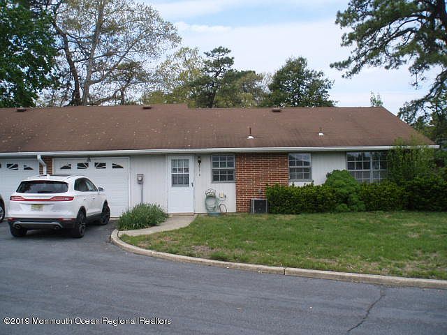 1st image of 677A New Castle Ct #100A