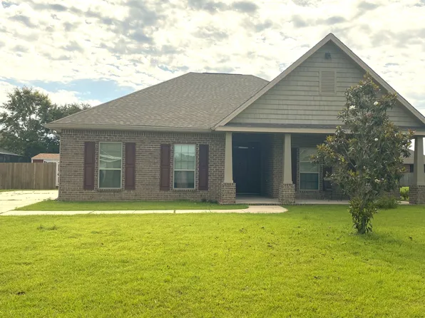 5870 Pescara Dr, Pace, FL 32571