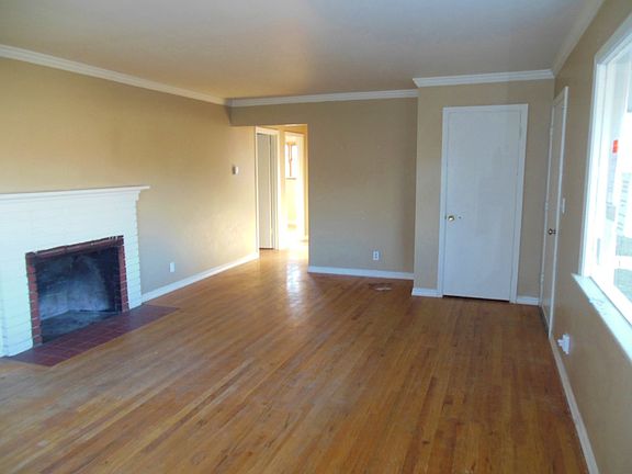 2nd image of 2036 Lark Dr