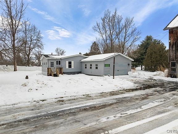 4th image of 3145 Simmons Rd
