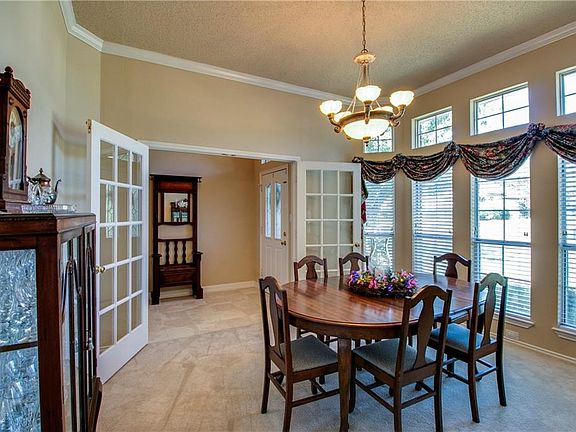5th image of 2906 Panorama Dr