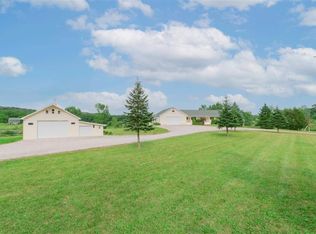 9920 Vonnies Dr, Brooklyn, MI 49230