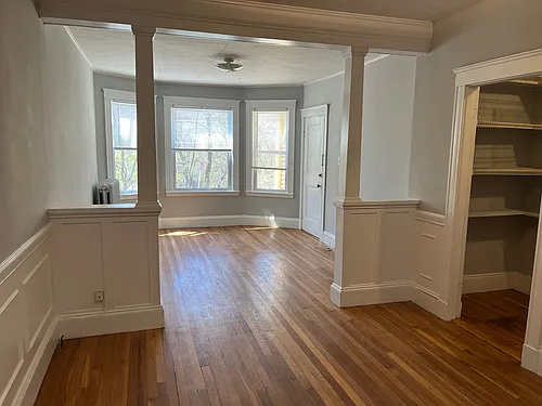 16 Glenside Ave #1R Photo 1