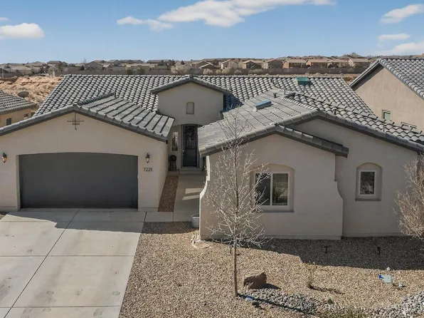 7221 Aldan Dr NE, Rio Rancho, NM 87144