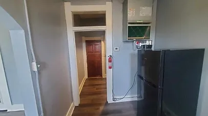 Studio, $850 — Photo 3