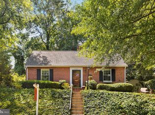 708 Upland Pl, Alexandria, VA 22314