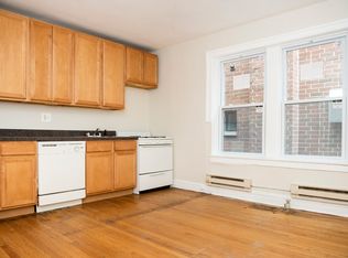 2129 N Dayton St #204, Chicago, IL 60614