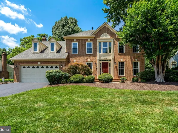 14479 Store House Dr, Centreville, VA 20121