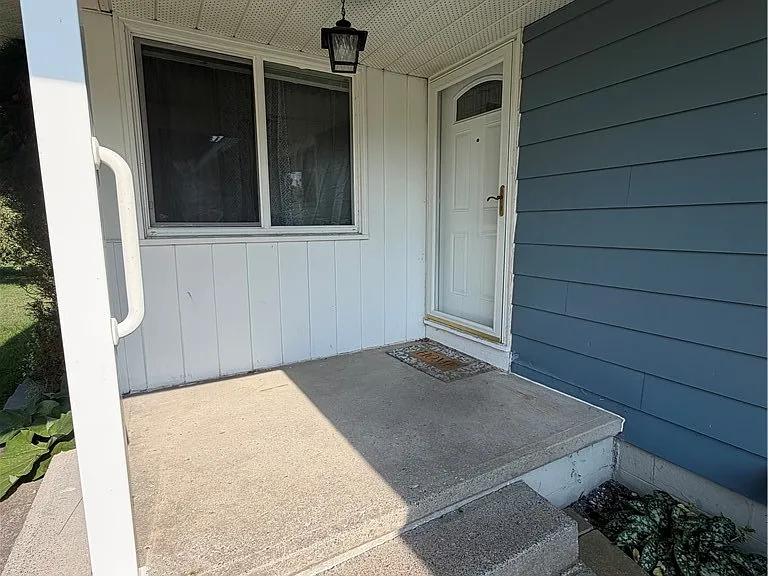 107 Hadley Dr — Photo 3